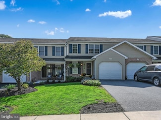 342 Crosswinds Dr, Lititz, PA 17543