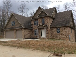 354 Clearview Dr, Winfield, WV 25213