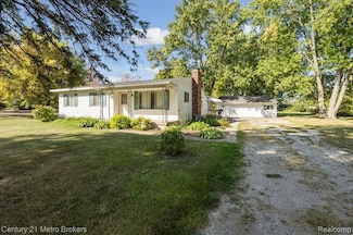 4460 Torrey Rd, Flint, MI 48507