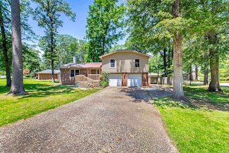 115 Foxdell Cir, Jacksonville, AR 72076