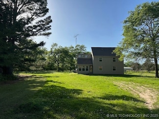 7180 Country Hollow Rd, Holdenville, OK 74848