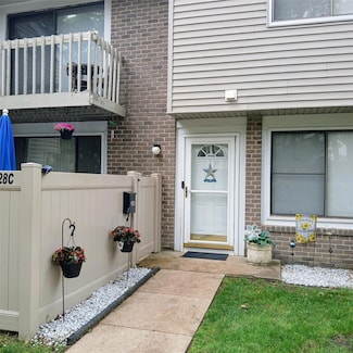 228 Springmeadow Dr Unit C, Holbrook, NY 11741