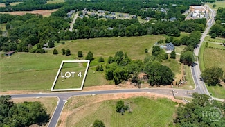 1496 Malcom Estates Dr, Bogart, GA 30622
