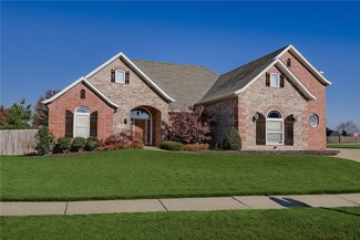 3701 W Legacy Ln, Rogers, AR 72758