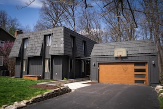 8121 Blind Brook Ct, Columbus, OH 43235