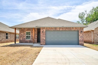120 Cedar St, Perry, OK 73077