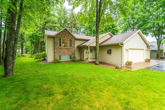4517 Huntington Ct, Wausau, WI 54401