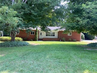 101 S Cleo Ave, Granite Quarry, NC 28146