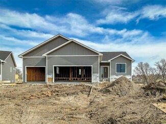 2908 Prairieside Place, Norwalk, IA 50211