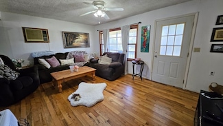 555 Main St, Oxford, AR 72565