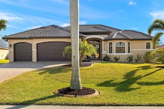 4825 SW 25th Ct, Cape Coral, FL 33914