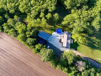 19049 York Rd, Oswego, KS 67356