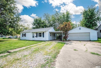 1016 W Willow Ln, Peoria, IL 61614