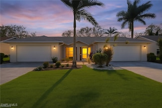 526 Saint Andrews Blvd Unit 18, Naples, FL 34113