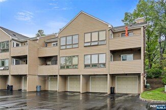 19 Sunrise Dr Unit 3C, Gillette, NJ 07933