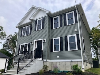 160 Hapwell St, New Bedford, MA 02740