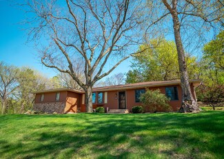 1505 Woodland Dr, Red Wing, MN 55066