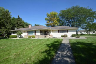 23107 Park Ln, Woodburn, IN 46797