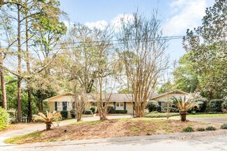 628 Chelsea Dr E, Mobile, AL 36608