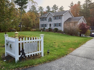 8 Archers Way, Acushnet, MA 02743