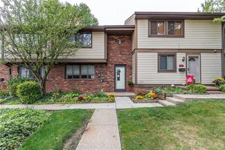 978 Hampton Ridge Dr Unit 4D, Akron, OH 44313