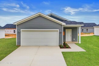 610 S Squires Run Ln, Richlands, NC 28574