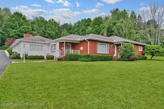201 Green St, Moscow, PA 18444
