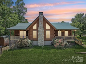 65 E Dream St, Hendersonville, NC 28792