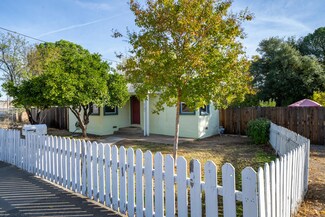 2701 Lanning Ave, Redding, CA 96001