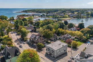 435 York St, York, ME 03909