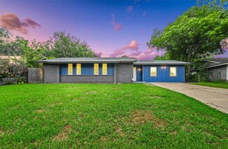 1735 Bristol Ct N, Irving, TX 75062