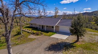 15861 Joey Ln, Redding, CA 96001
