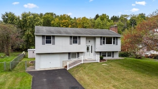 25 Maplewood Dr, Binghamton, NY 13901