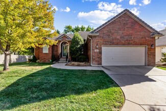9513 E Greenbriar St, Wichita, KS 67226