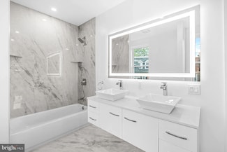 10 W Pomona St, Philadelphia, PA 19144