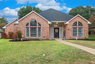 1429 Nettleton Dr, Desoto, TX 75115