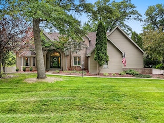 1494 Parkway Dr, Green Bay, WI 54304