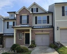 982 Silver Leaf Dr, Winston Salem, NC 27103