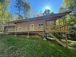 44591 Smith Rd, Lewisville, OH 43754