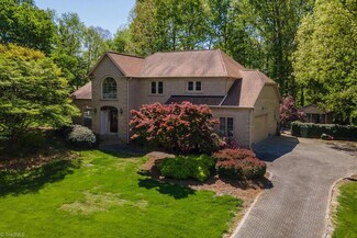 105 Croyden Ct, Kernersville, NC 27284
