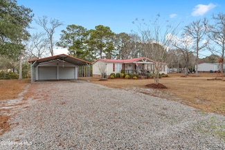 3466 Middle Dr SW, Shallotte, NC 28470