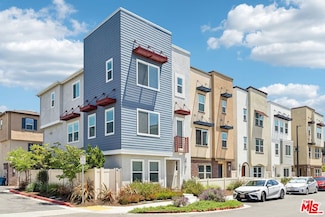 782 Daniel Freeman Cir, Inglewood, CA 90301