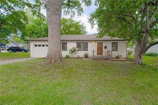 6620 W 56th St, Mission, KS 66202