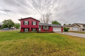 607 Thunderbird Dr, Box Elder, SD 57719