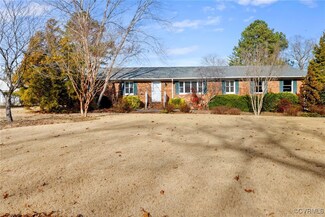 14050 S Carriage Ln, Midlothian, VA 23114