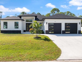 774 Rotonda Cir, Rotonda West, FL 33947
