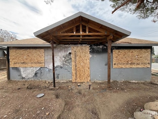 201 E Warren Ave, Bakersfield, CA 93308