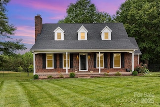 3049 Stablegate Dr, Gastonia, NC 28052