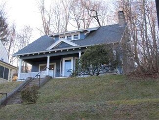 22 Saint Elmo Rd, Worcester, MA 01602