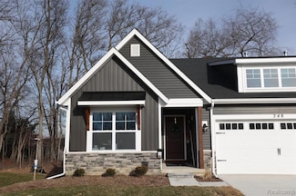 1020 Camellia Cir Unit 47, Howell, MI 48843
